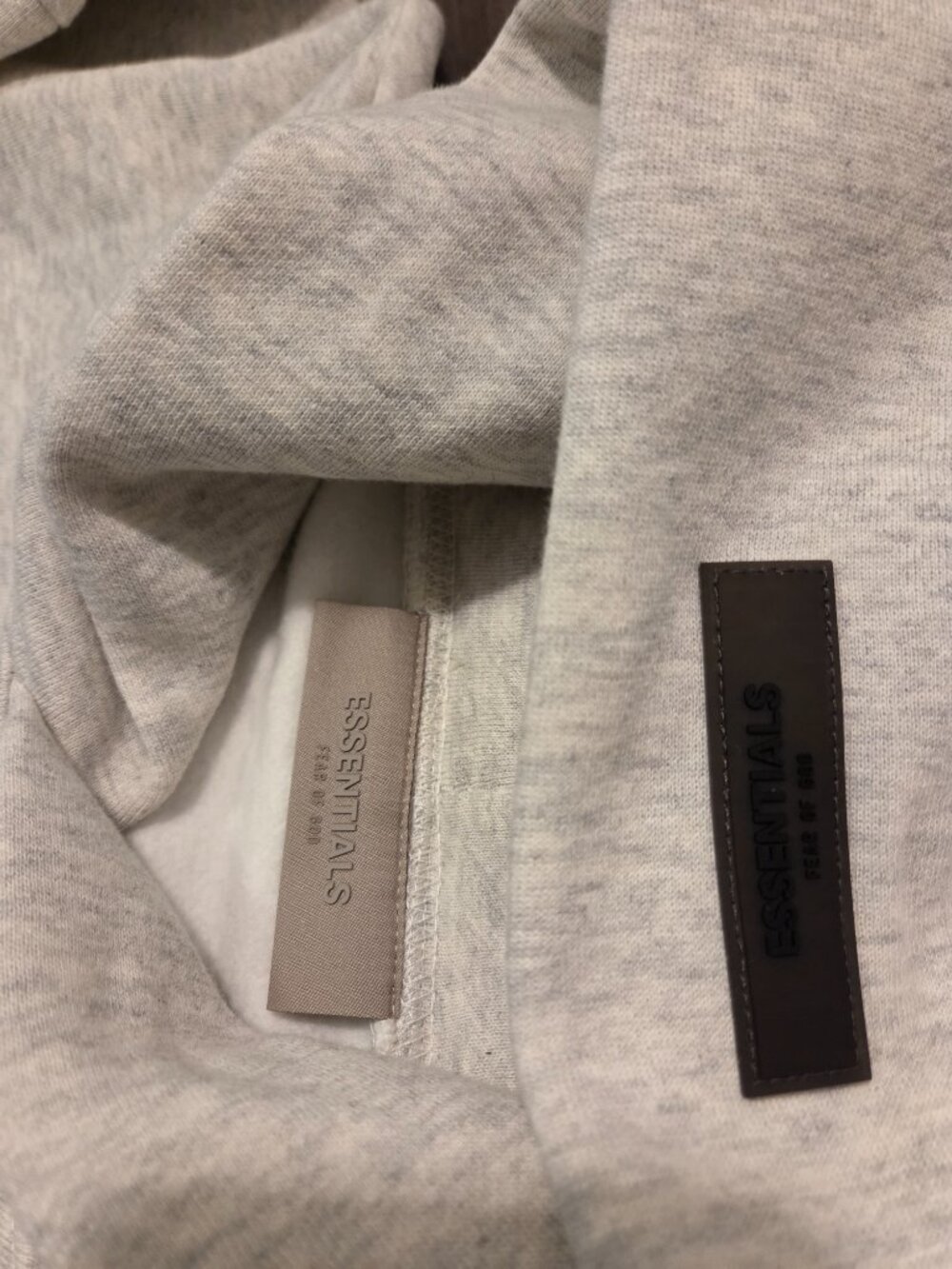 Fear of God Essentials SS22 Hoodie - Picture 5 of 6